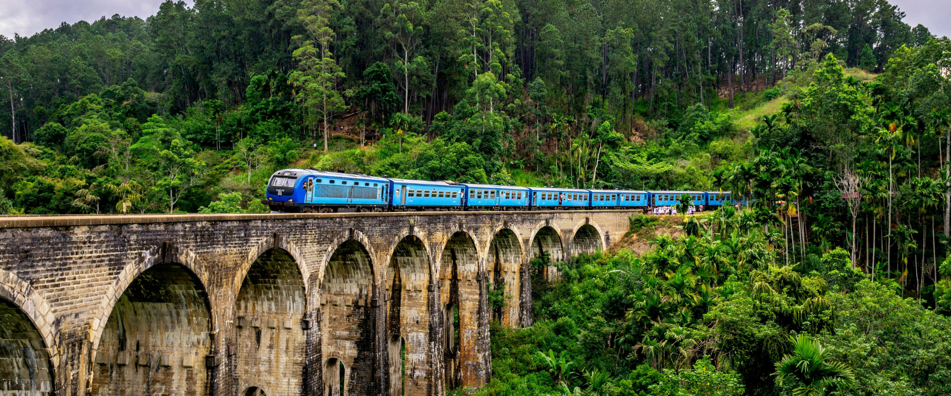 1920x800px for slider